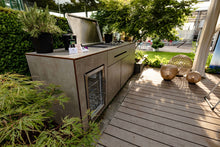 Lade das Bild in den Galerie-Viewer, Outdoorküche inkl. Geräte